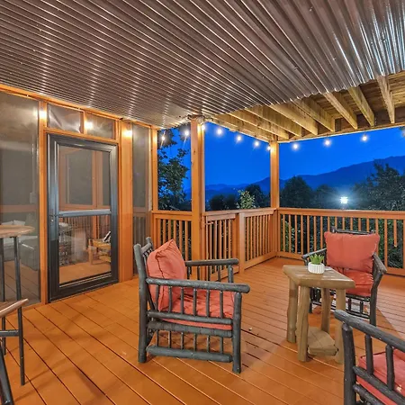 Family Chalet With Sauna, Hottub, Heavenly Views! Mins To Downtown! Gatlinburg Exterior photo